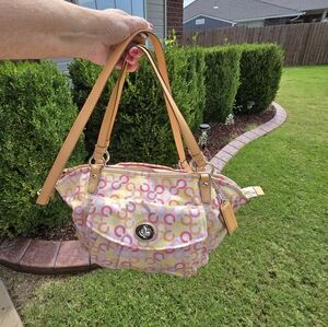 Coach Leah Signature